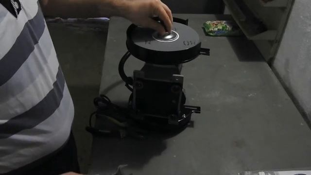 Обзор Точильно-Шлифовальный станок ЗУБР ЗТШМ 200/450, распаковка точило смотреть онлайн