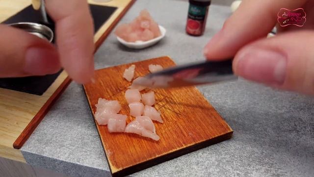 Real, but mini Brasov chicken roast ??? / mini cooking / mini food / tiny kitchen / small food /ASM смотреть онлайн