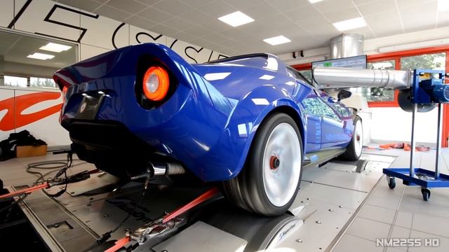 NEW Lancia Stratos 2018 Testing on the DYNO For The First Time! - SCREAMING V8 Sounds! смотреть онлайн