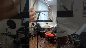 Как "играть" на треугольнике