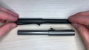 Перьевые ручки Lamy Safari Charcoal Black и Lamy Safari Rhutenium Lx