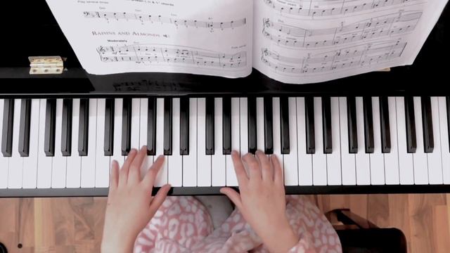 Alfred's Basic Adult Piano Level 1, Page 88-89, Raisins and Almonds - Camera: Sony RX10 смотреть онлайн