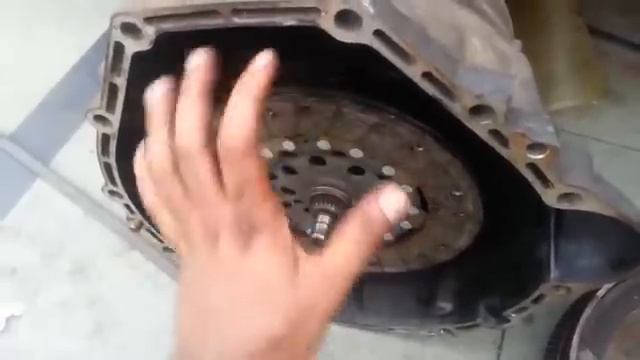 Clutch shudder due to bad pilot bearing смотреть онлайн