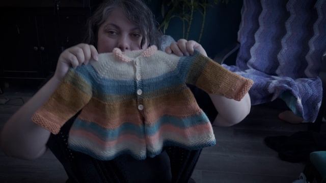 Embracing The Mystery of Life, Knitting, Oracle Cards and Books | Postcards From The Homestead Ep 0 смотреть онлайн