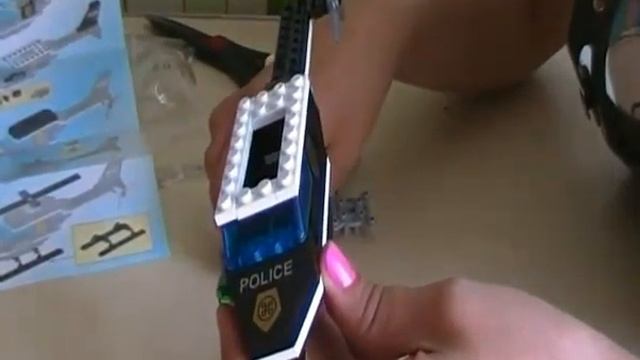 распаковка и сборка LEGO набора.