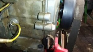 Самодельный мотоблок-установил автоматическое сцепление.