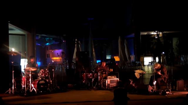 Marc Ribot’s Ceramic Dog [2 di 8] смотреть онлайн