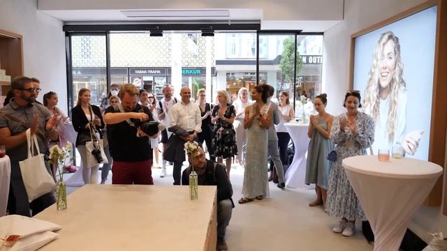 Wiener Startup waterdrop eröffnet Flagship-Store auf Mariahilferstraße смотреть онлайн
