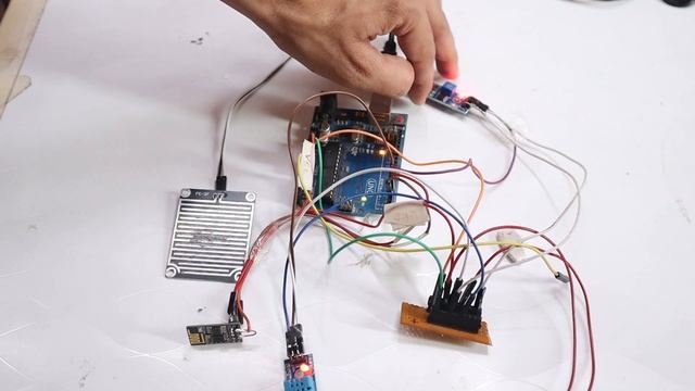 Weather Monitoring System Project Using Arduino смотреть онлайн