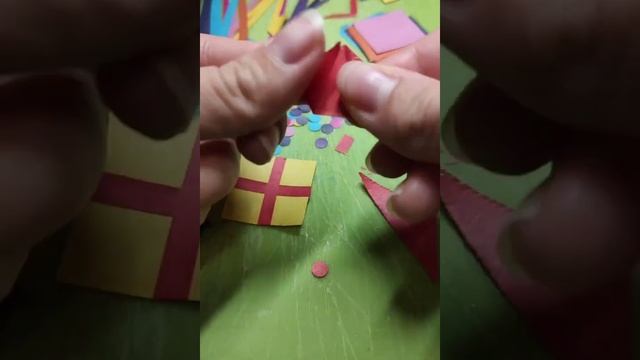 Аппликация "Подарок" из цветной бумаги смотреть онлайн