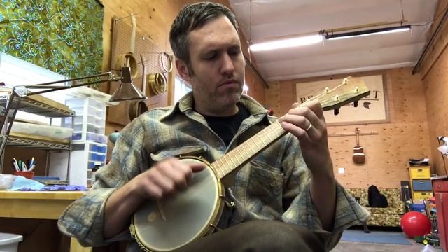 Cold Frosty Morn- Clawhammer Ukulele смотреть онлайн