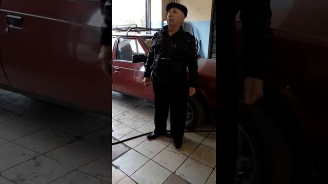 Деду 82 года Про Виагру смотреть онлайн