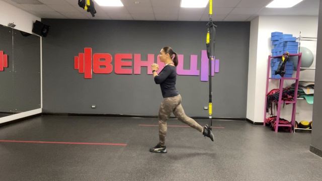 выпады в петлях