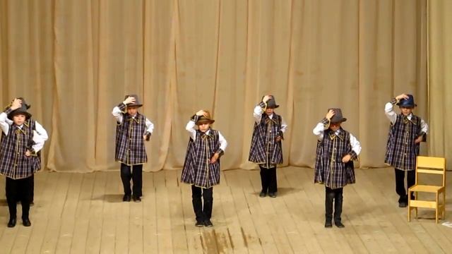 Танец _Сыщики_.mp4 смотреть онлайн