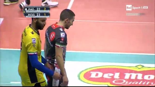 Ngapeth trying incredible save смотреть онлайн