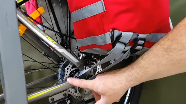 Велорюкзаки (велоштаны) COURSE на багажник 65-80 и 80-100 литров, видеообзор смотреть онлайн