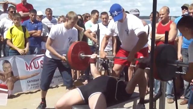 Юрий Архипов 215кг, пляжный жим 24 06 2012, Чебоксары смотреть онлайн