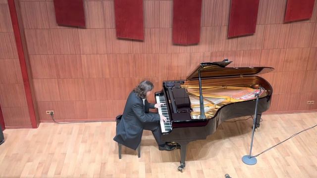 Rachmaninoff: Sonata N2 b-moll mvt.2. Fedor Orlov смотреть онлайн