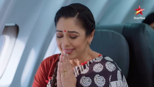 Anupama | अनुपमा | Anupama's first time travelling in flight! смотреть онлайн