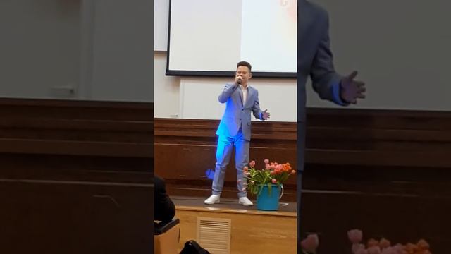 Песня: Чистые пруды исполнитель: Денис Галиуллин смотреть онлайн