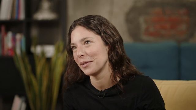 Даша Золотухина, куратор курса «Креативное лидерство» смотреть онлайн