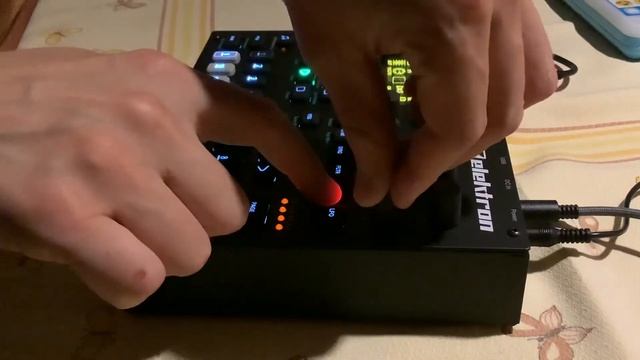 First pattern on Digitone *psytrance* смотреть онлайн