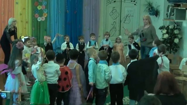 утренник. младшая группа. Дискотека смотреть онлайн