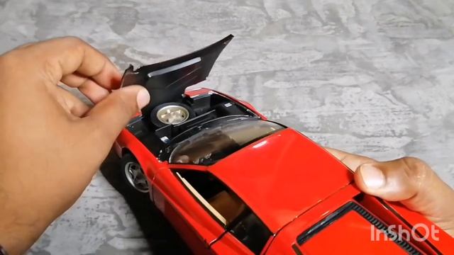 Ferrari Testarossa 1/18 Bburago