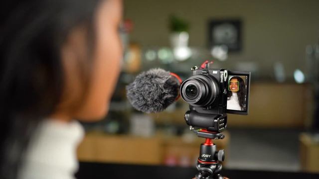 Nikon Z50: Tiny Has Never Been A Bigger Deal смотреть онлайн