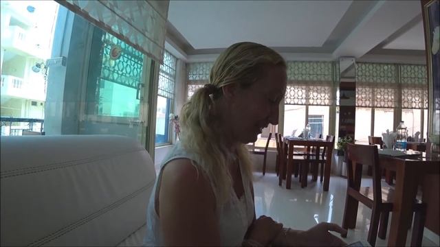 88. Встреча в Хануман кафе с Анной и Татьяной. Так хорошо вчера нам было, что очень плохо до сих по смотреть онлайн