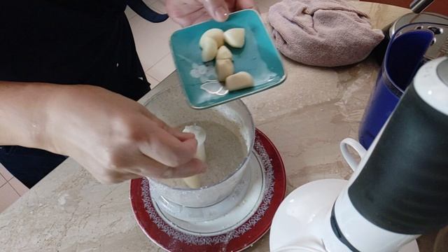 Куриные бедрышки в ореховом соусе, да с домашним бульоном. Ну просто очень вкусно! MUKBANG ? смотреть онлайн