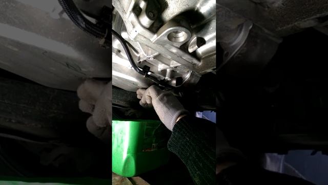 R9M остатки масла после вакуумной замены