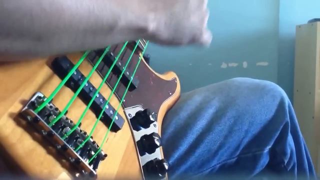 Fender Jazz Bass American Deluxe 5 + Dr Strings смотреть онлайн