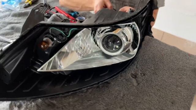 Установка Bi-Led линз Aozoom A3 Max на Kia Rio 3 смотреть онлайн