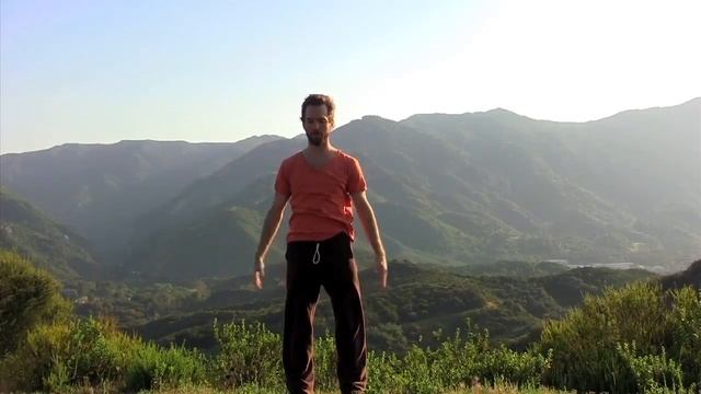 Travis Eliot - Tadasana Mountain Pose Series 30 min смотреть онлайн