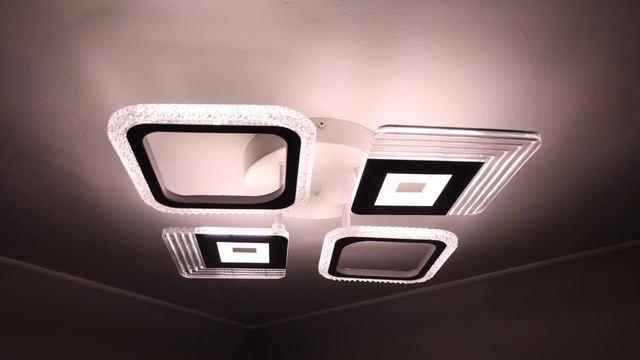 Обзор светодиодной потолочной люстры Varo 20300 2+2, Schaffner смотреть онлайн