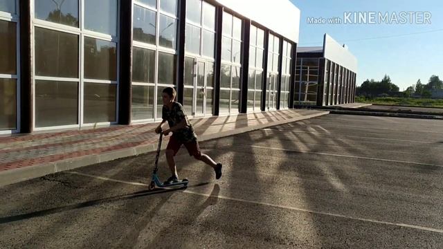 Крутые трюки на самокате) смотреть онлайн