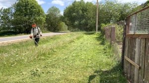 Штиль ФС 460 C-EM косит траву / Stihl FS 460 C-EM cutting down grass