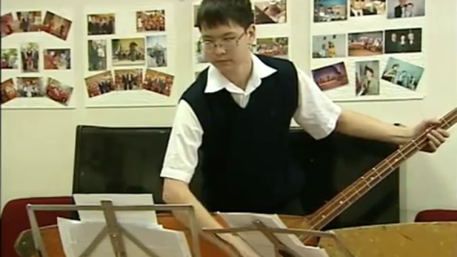 Е. Простомолотов. Оркестр 'РУССКИЕ УЗОРЫ' г. Алматы. (5) 02.02.2012 г. смотреть онлайн