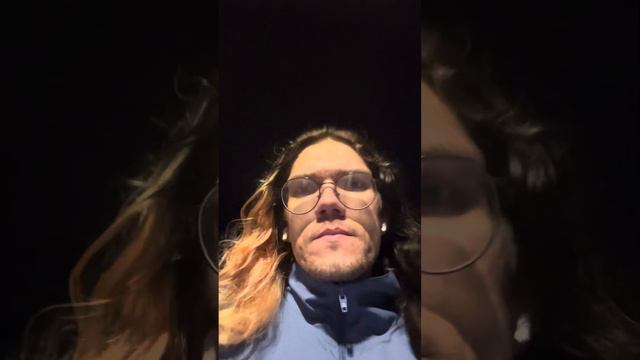 Не хочу уезжать из общаги МГУ, катаюсь на самокате смотреть онлайн