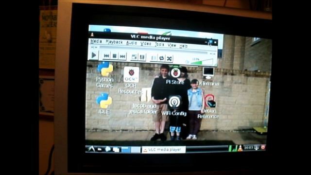 How to get vlc media player on a rasbbery pi HD) смотреть онлайн