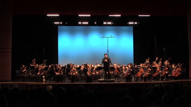 Felipe Morales-Torres, conductor gives program description and introduces London Symphony. смотреть онлайн