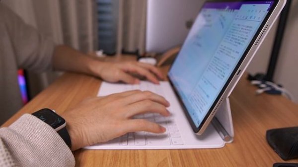 【クセは強い】2021年モデルM1搭載iPad Pro12.9インチは僕にとって最高だ! Apple