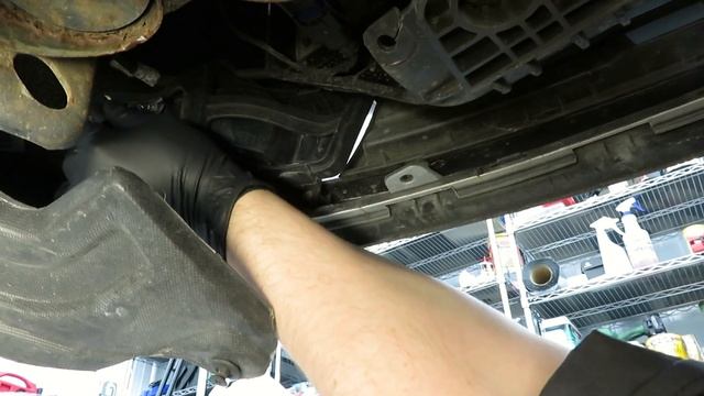 2007-2010 Hyundai Elantra Fog Lightbulb Replacement смотреть онлайн