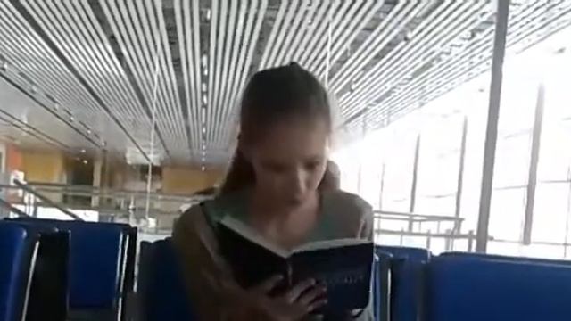 ТИПЫ ЛЮДЕЙ В АЭРОПОРТУ☆☆ смотреть онлайн