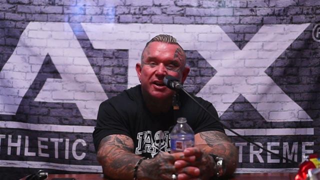 Ли Прист: Занятия в Зале и Ментальное Здоровье смотреть онлайн