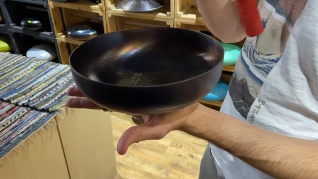 Поющая Чаша INOY 22 см Гравировка «Ганеша» в- СЛУШАЙТЕ В НАУШНИКАХ 🎧 (INOY SINGING BOWL) смотреть онлайн