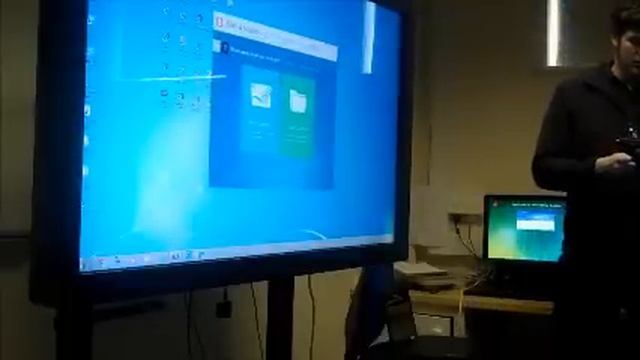 Clever Touch Screen Demo смотреть онлайн
