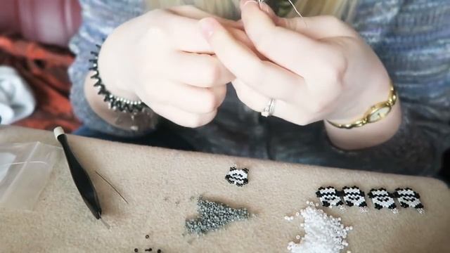 It's Cow Time! Bead Weaving, Small Business Owner - Studio Vlog #16 ¦ The Corner of Craft смотреть онлайн