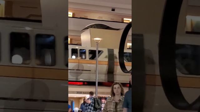 Monorail Gold through the Contemporary!!! смотреть онлайн